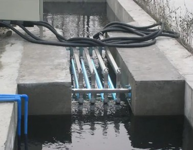 紫外線消毒（dú）器